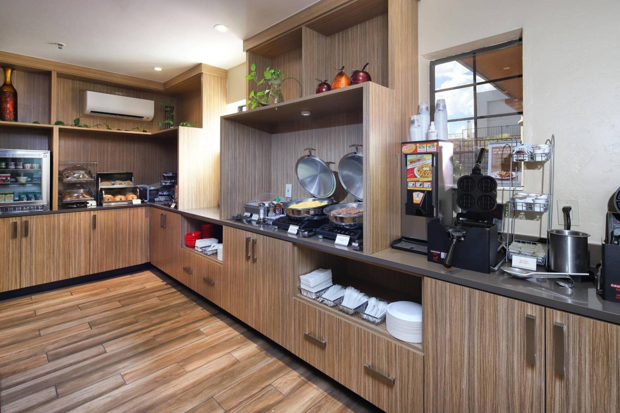 土桑万豪广场套房酒店 Casas Adobes 外观 照片