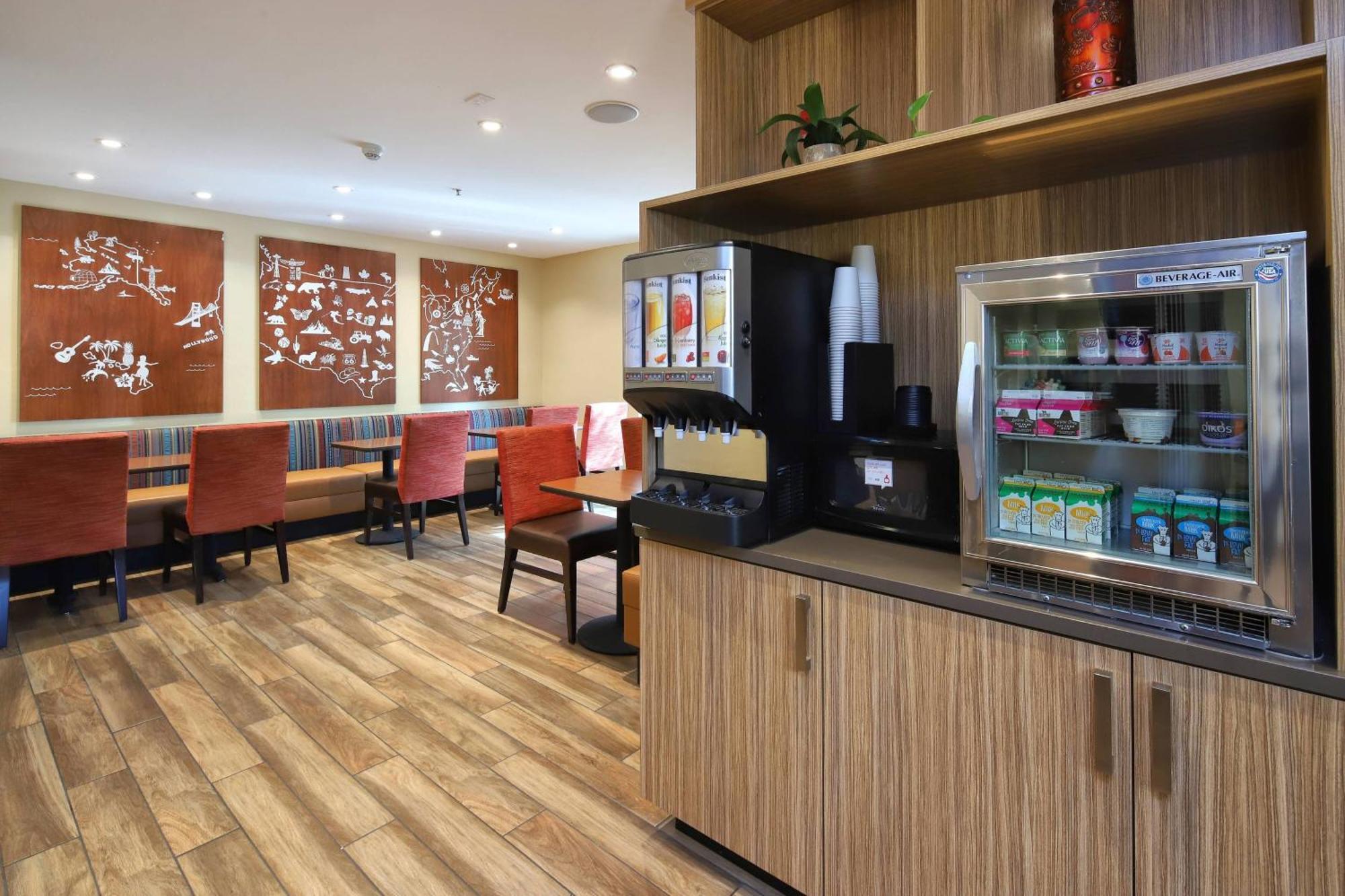 土桑万豪广场套房酒店 Casas Adobes 外观 照片